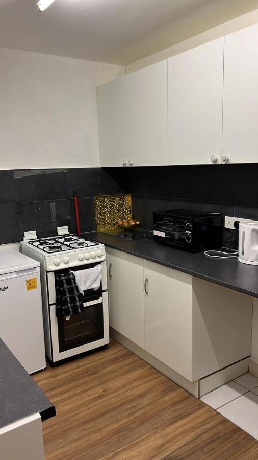 Smalinz Homes Finchley 伦敦 外观 照片