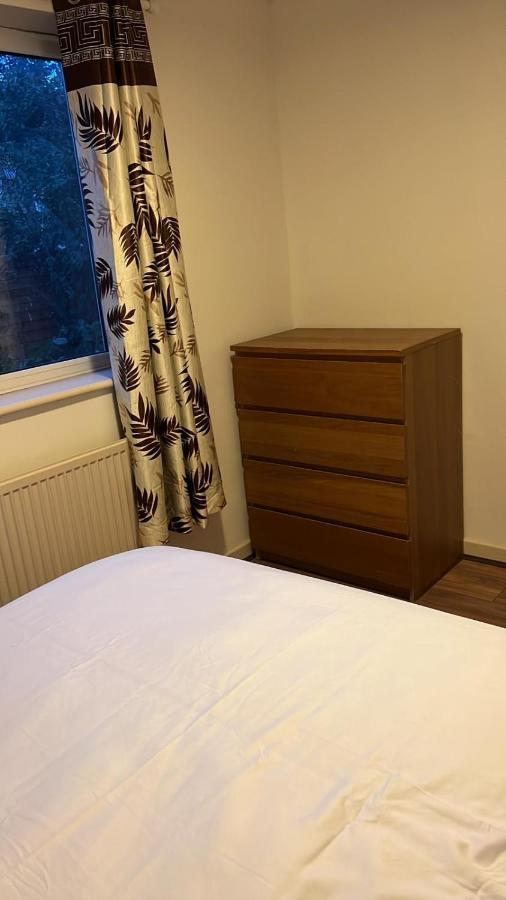 Smalinz Homes Finchley 伦敦 外观 照片